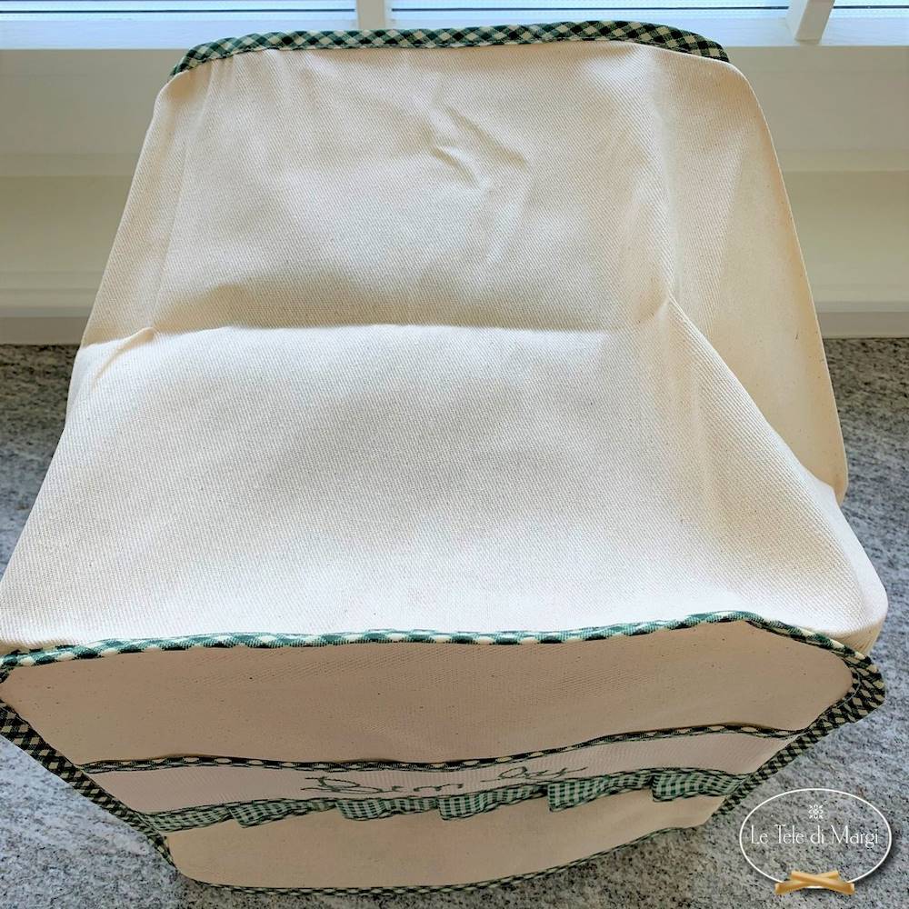 Copri Bimby ricamato verde