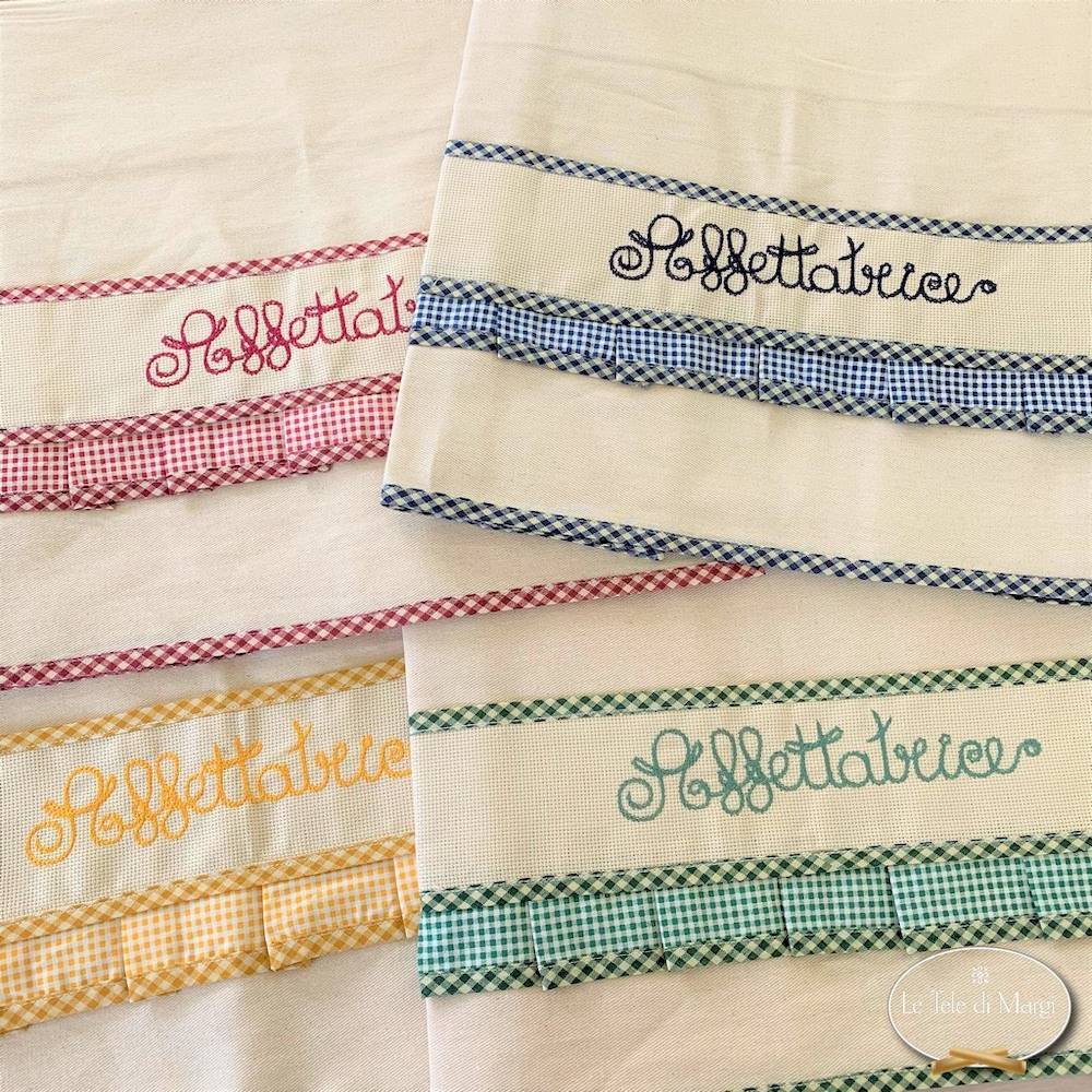 Copriaffettatrice ricamato verde piccolo