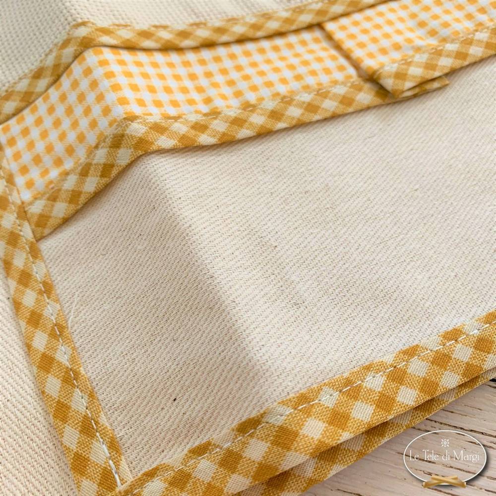 Copriaffettatrice ricamato giallo grande