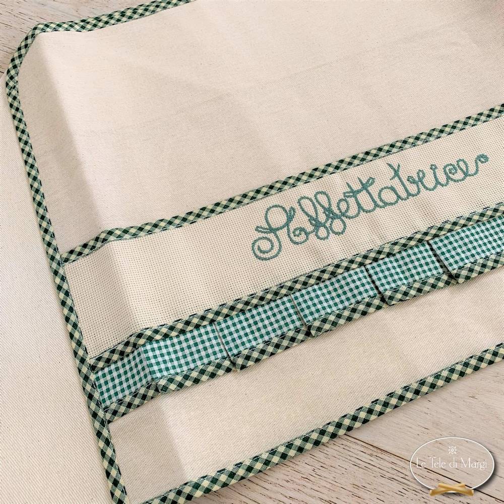 Copriaffettatrice ricamato verde grande