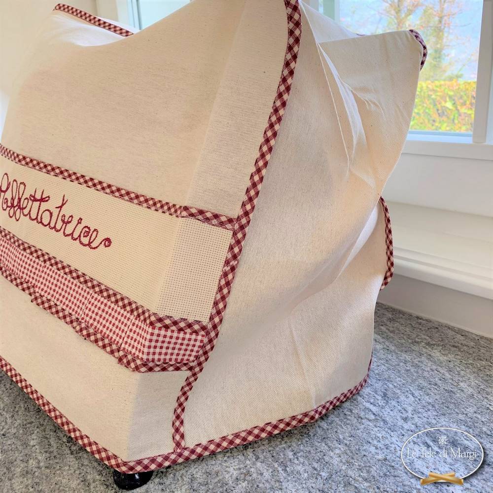 Copriaffettatrice ricamato rosso grande