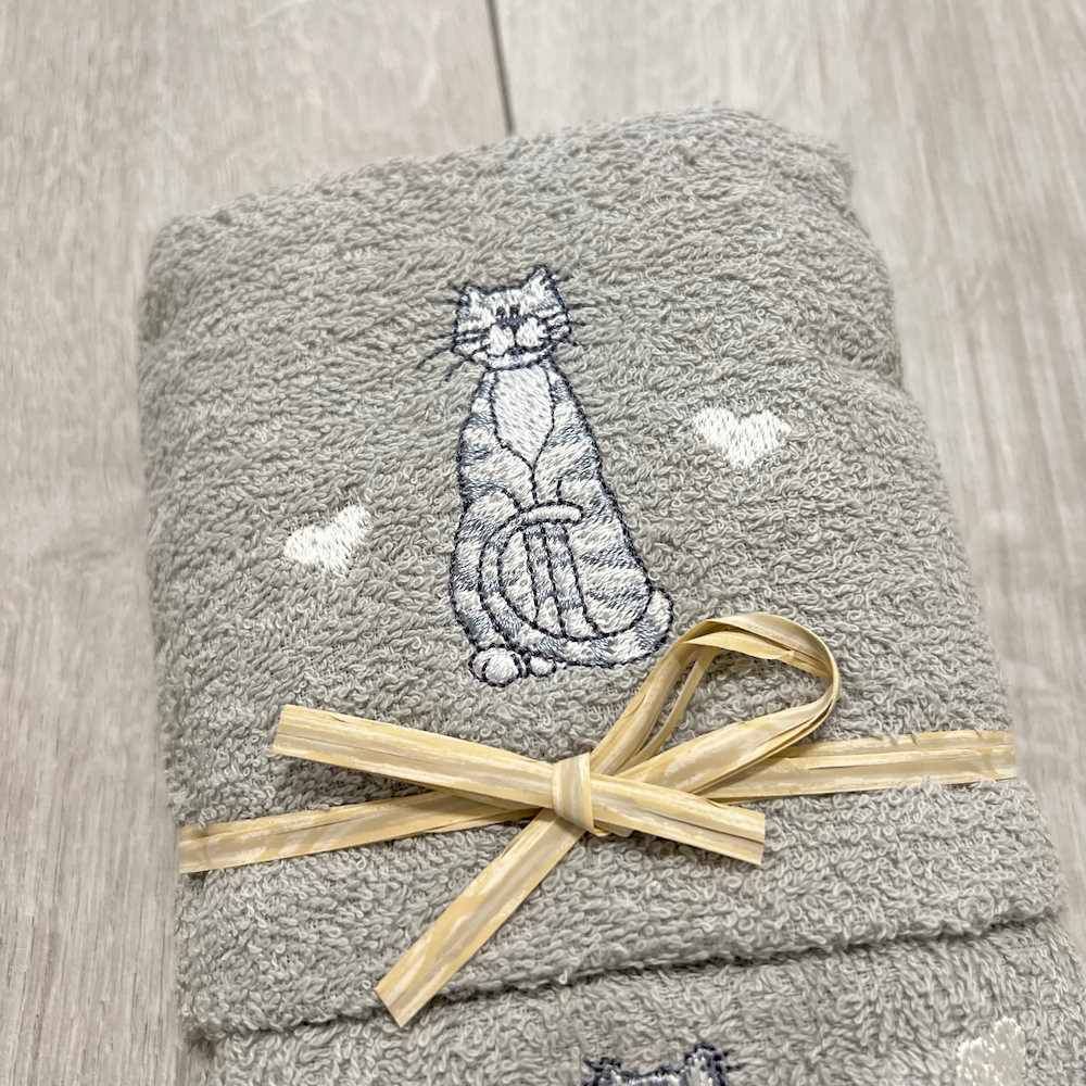 Coppia asciugamani gattini ricamati grigio
