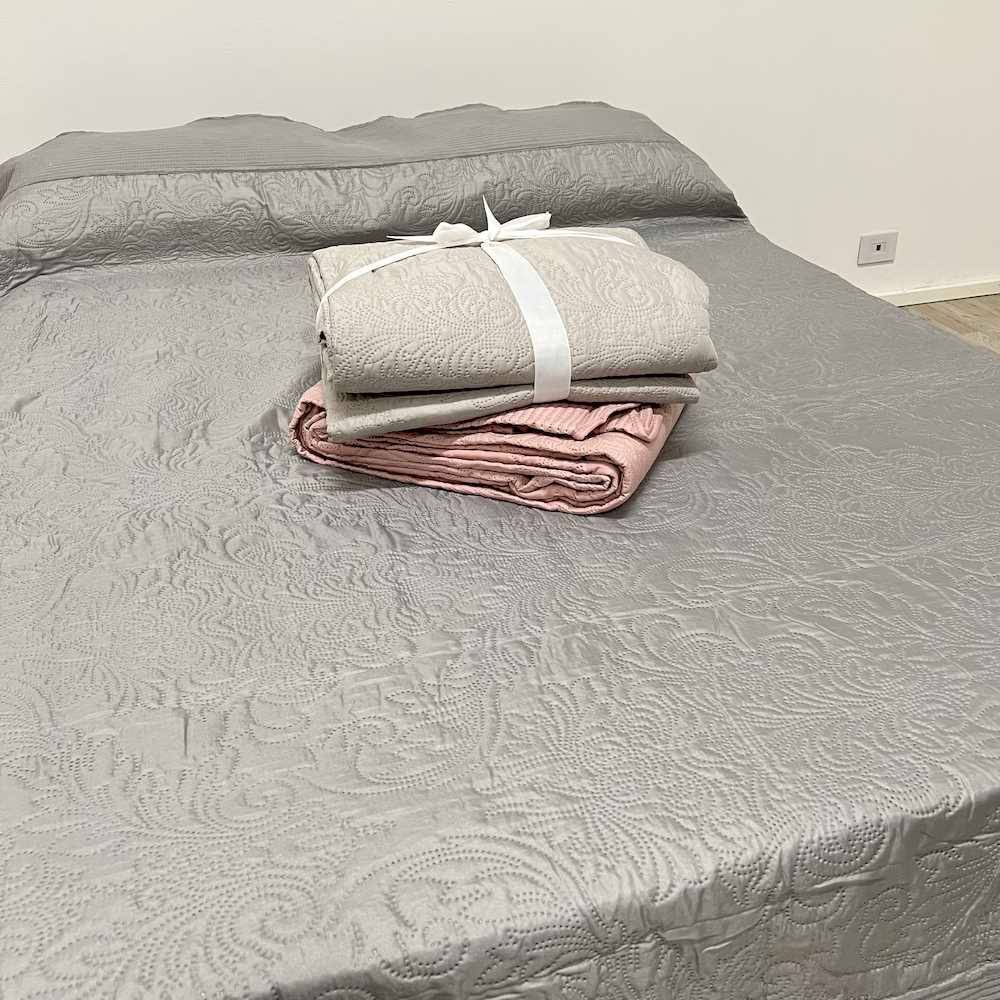 Copriletto Estivo Decor grigio Matrimoniale