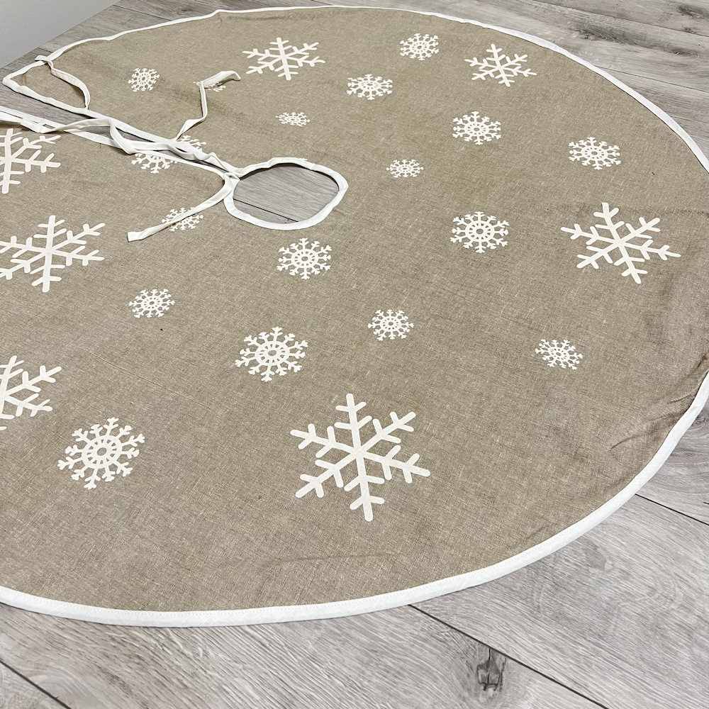 Copribase albero Fiocchi di neve neutro 120 cm diametro