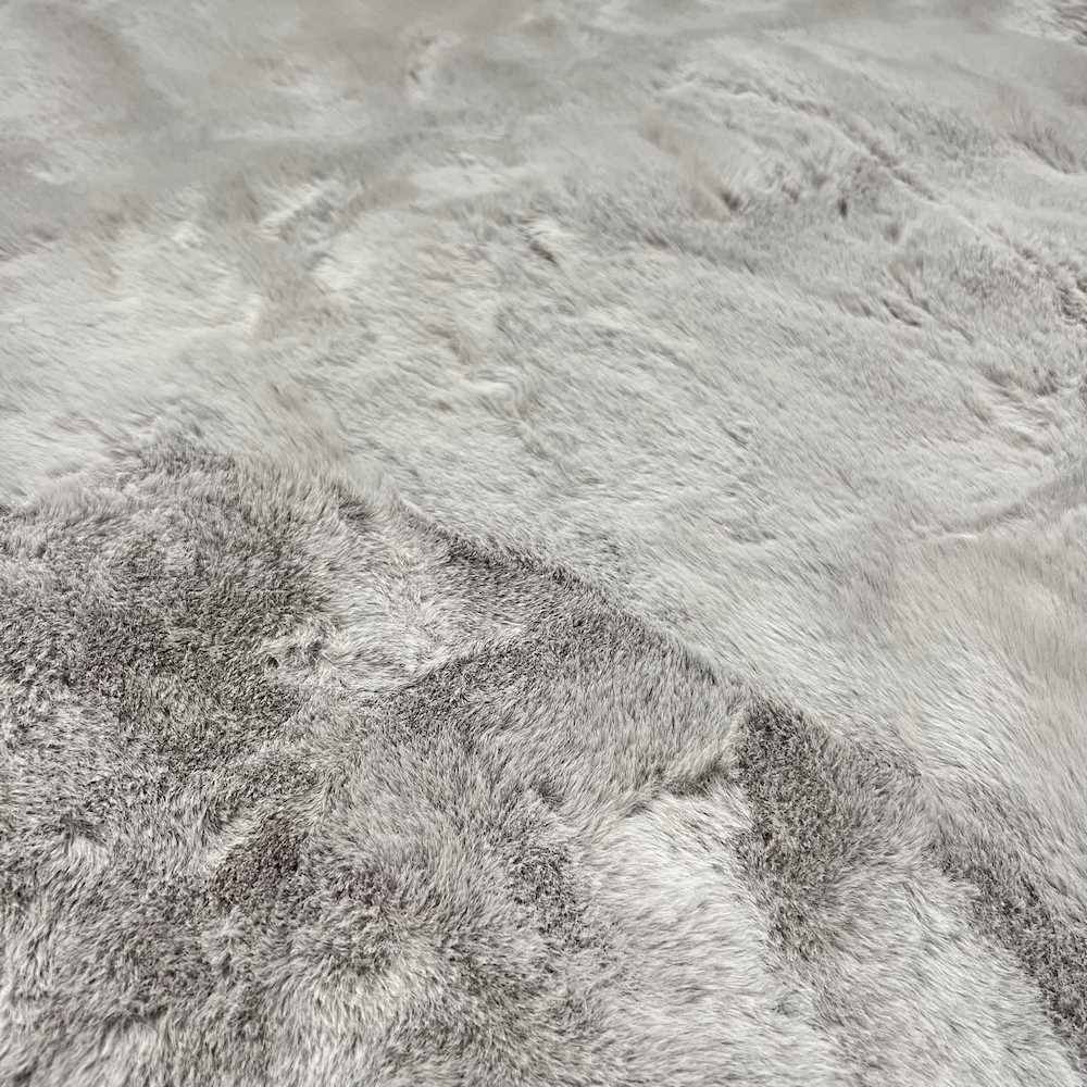 Tappeto pelliccia ecologica Gattino grigio