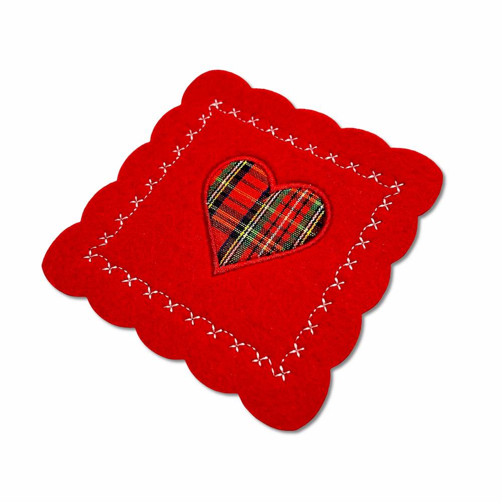 Set 6 sottobicchieri in pannolencio ricamato Cuore Tartan