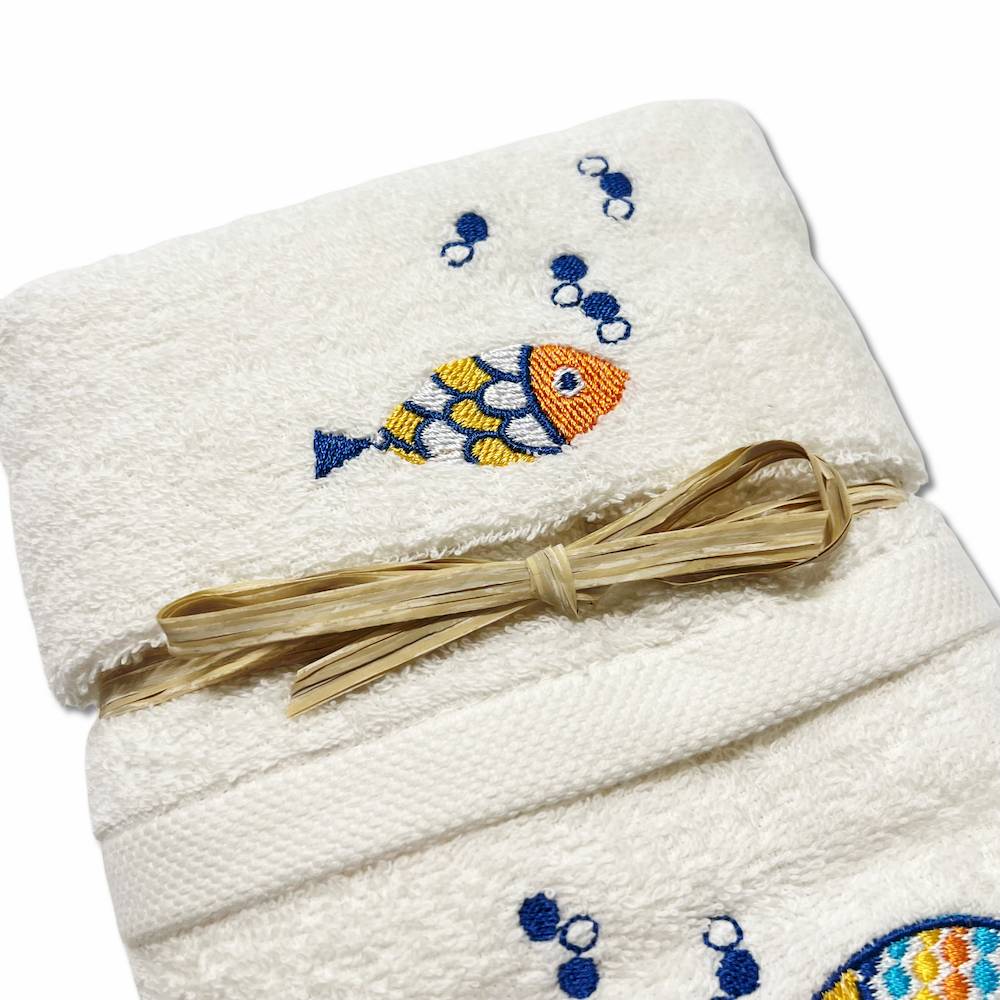 Coppia asciugamani pesciolini arcobaleno ricamati panna