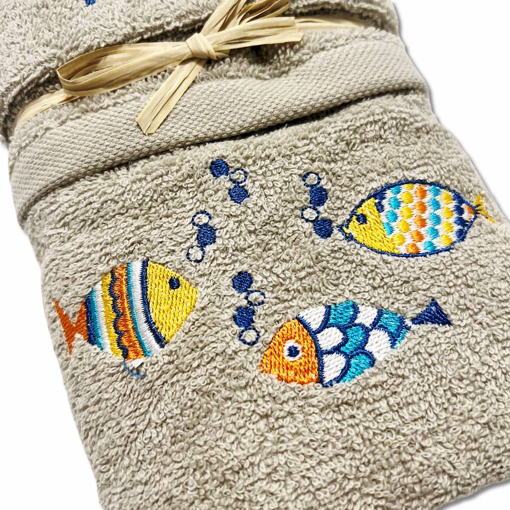 Coppia asciugamani pesciolini arcobaleno ricamati tortora