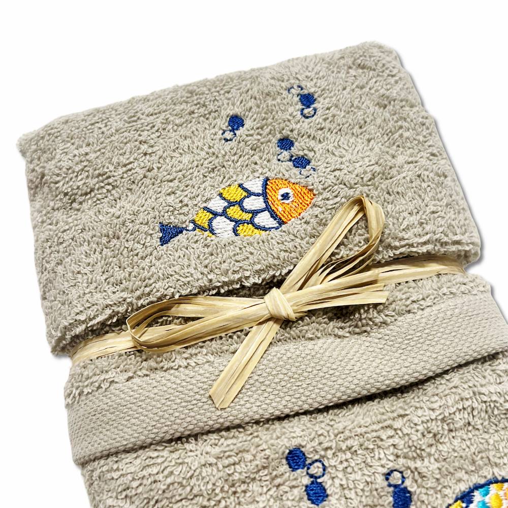 Coppia asciugamani pesciolini arcobaleno ricamati tortora