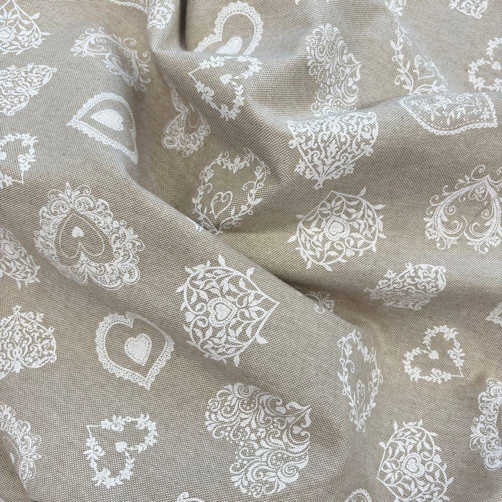 Centrotavola su misura Cuori bianchi fondo Beige