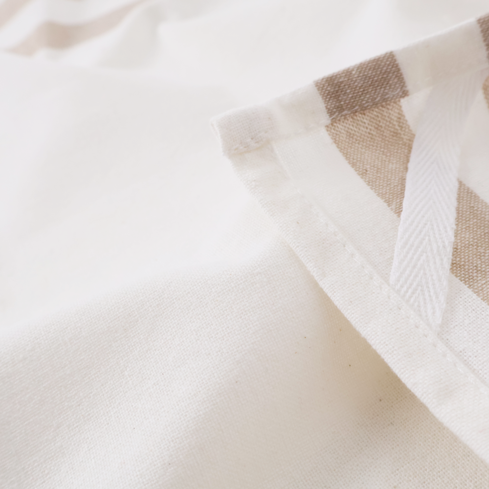 Set Grembiule + Canovaccio cotone ricamato Felicità fatta in Casa