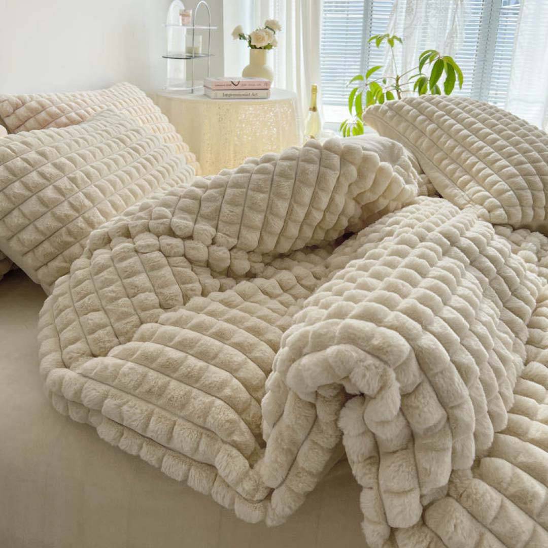 Pelliccia ecologica imbottita Quadrotta Crema 260 x 260