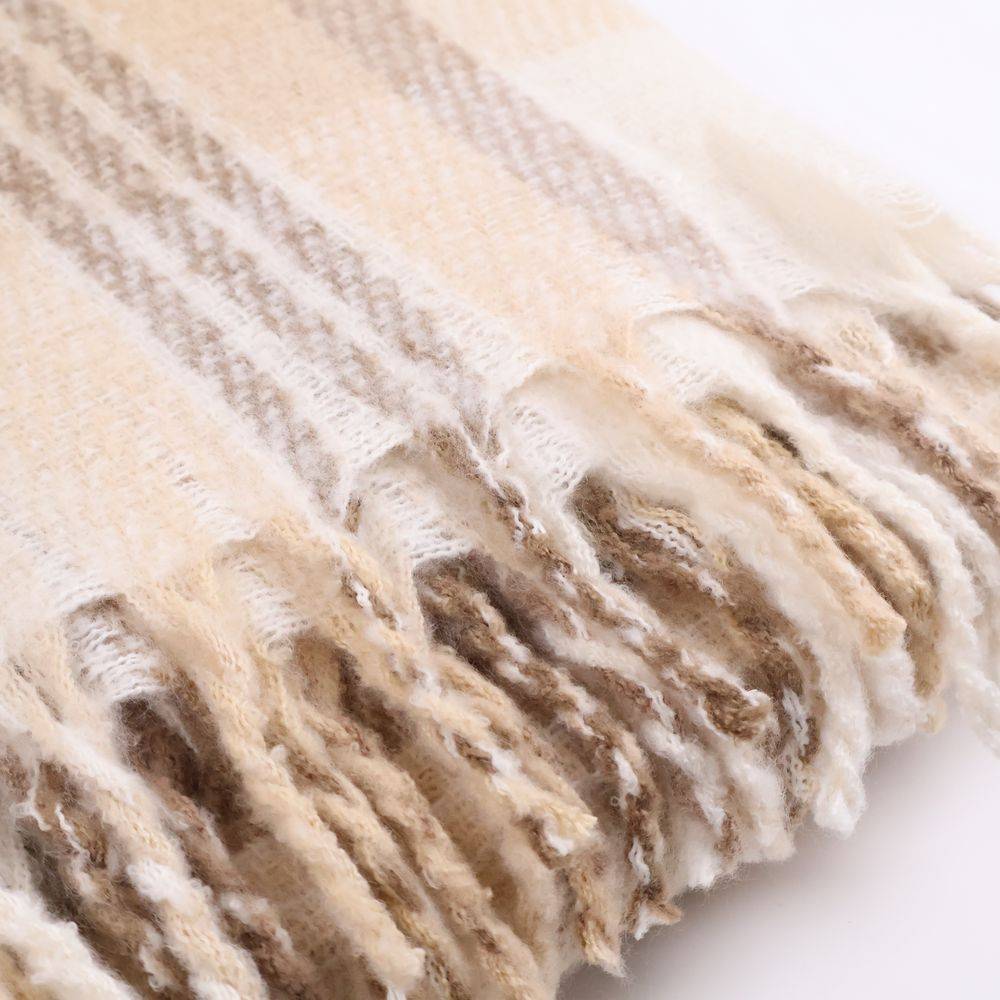 Plaid in Mohair Sweet Beige 130 x 180