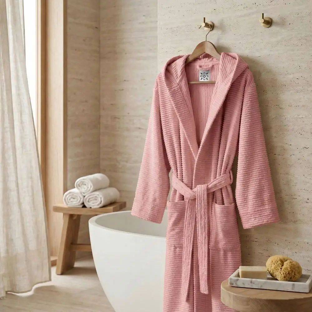 Accappatoio Con Cappuccio in Spugna Boutique Rosa
